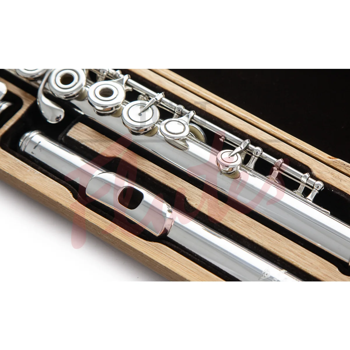 Powell deals alto flute